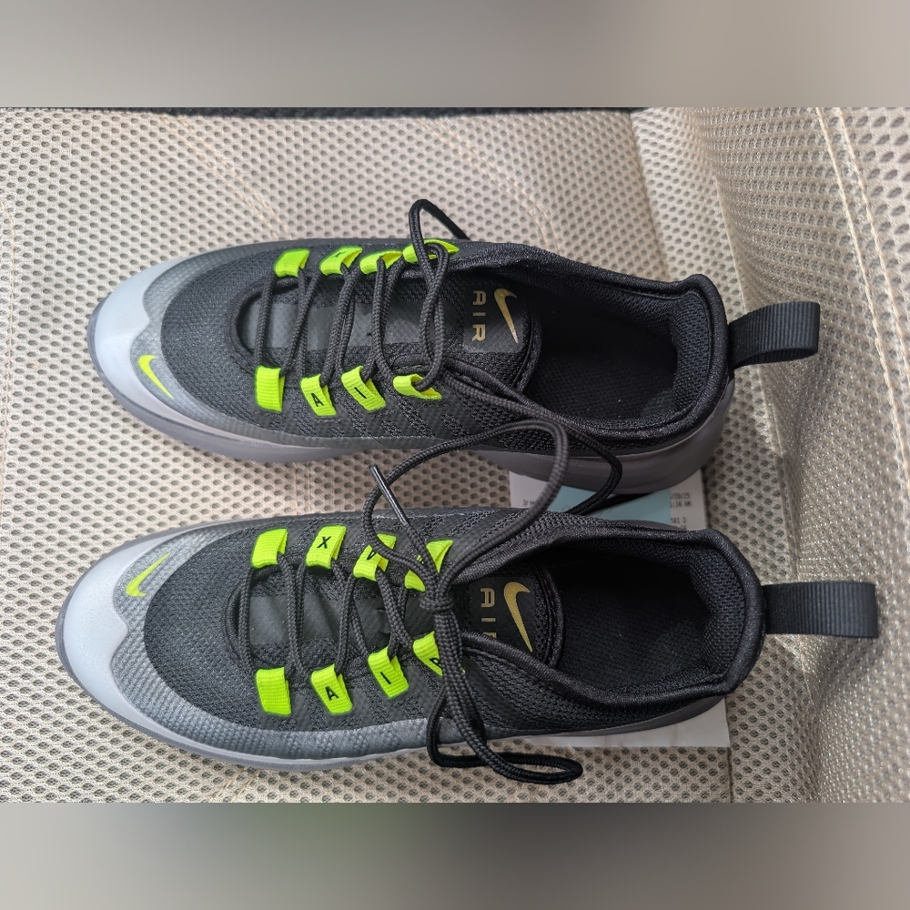 Nike Kid's Air Max Axis GS 2Y Boys